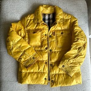 Burberry Puffer size 5